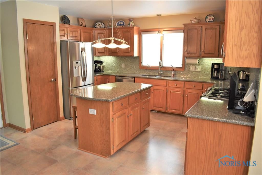 925 South Lallendorf Road Oregon, OH 43616 - Photo 11 of 50 Gallery Image 11