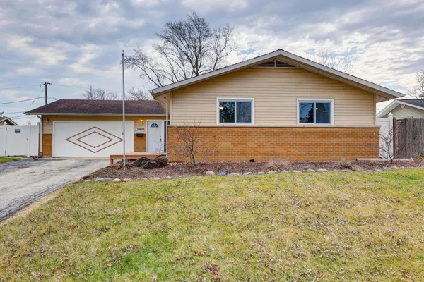 $399,900 | 14739 Park Avenue, Oak Forest, IL 60452