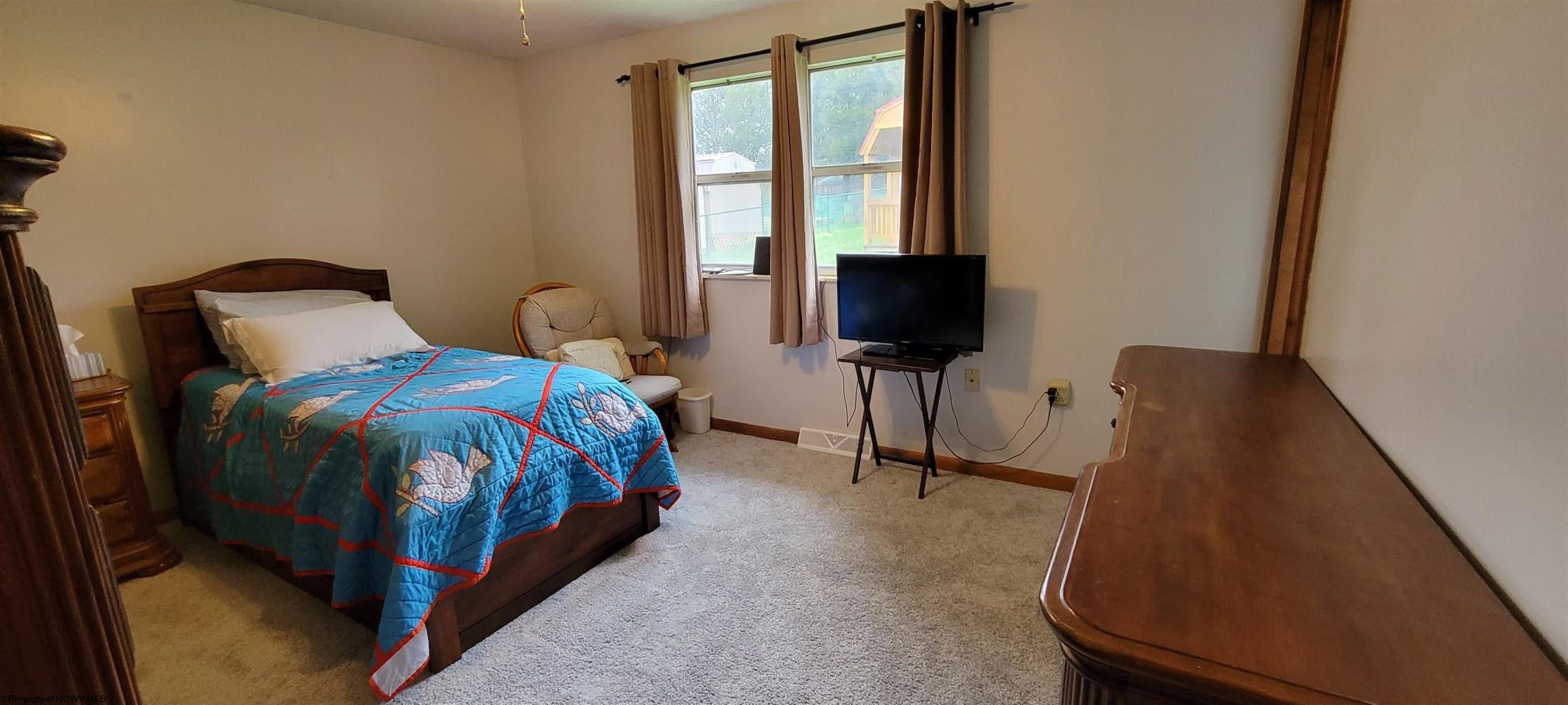 156 Raintree Boulevard Bridgeport, WV 26330 - Photo 12 of 29 Gallery Image 12