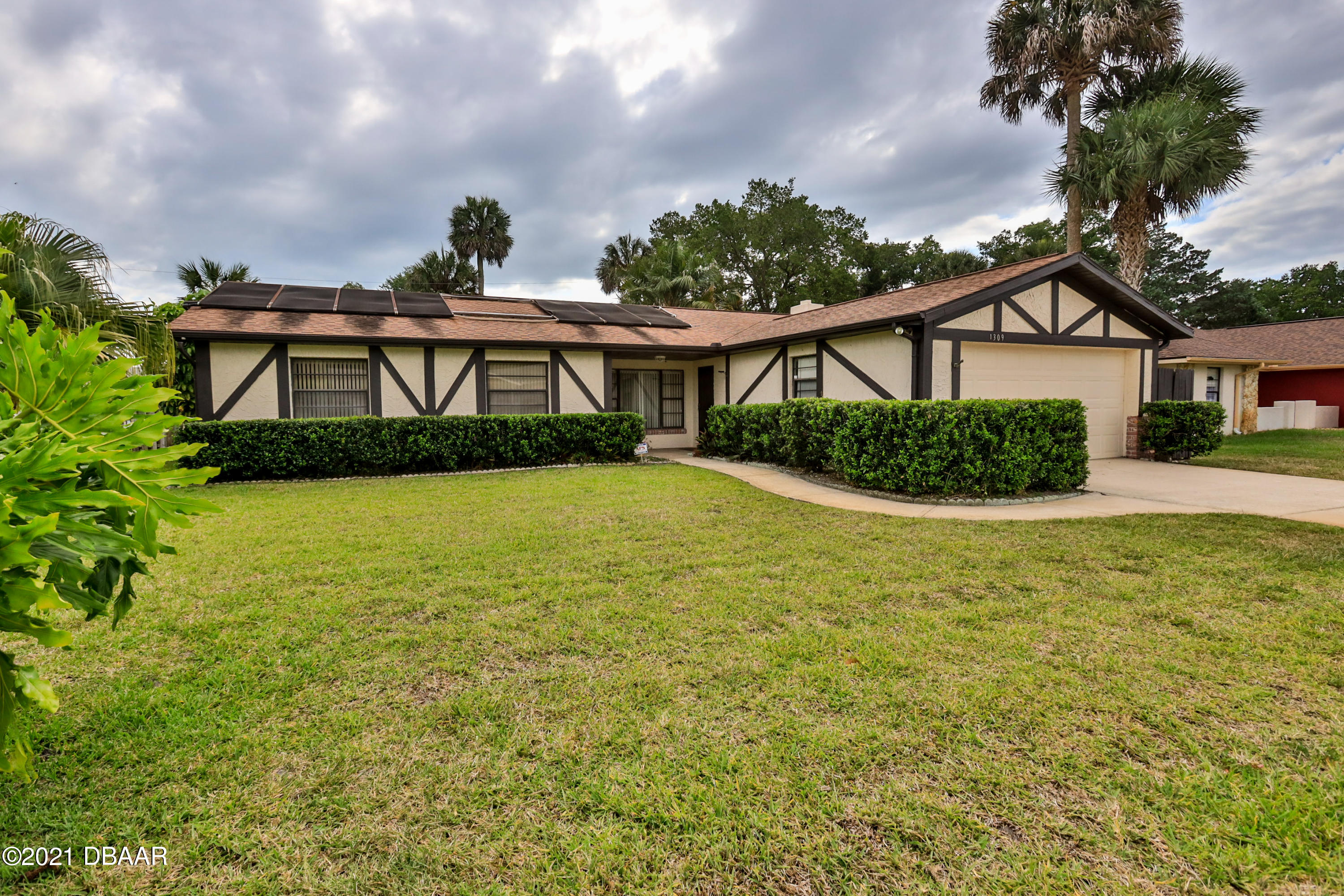 1309 Edgewater Road Daytona Beach, FL 32114 - Photo 1 of 30 Front view