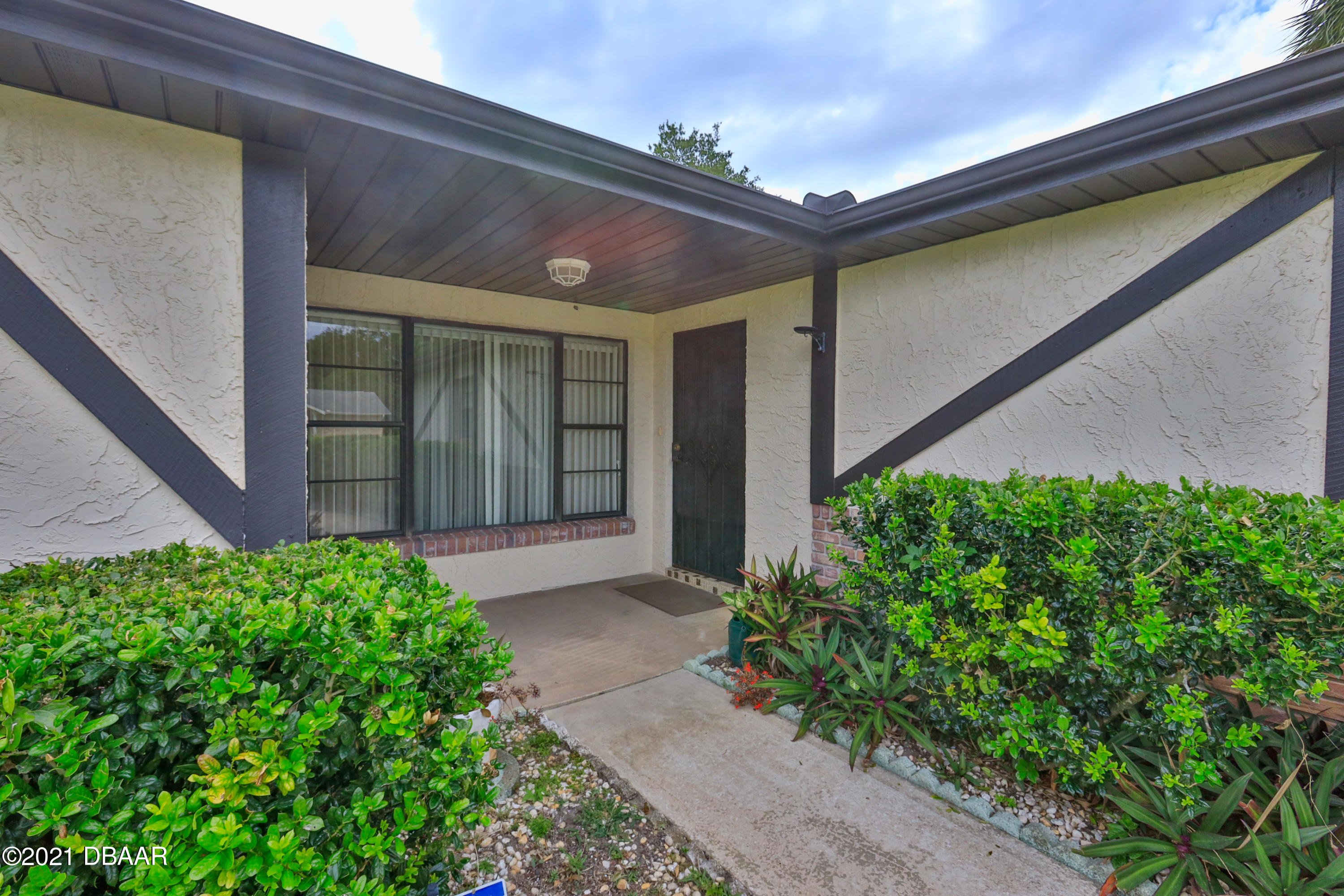1309 Edgewater Road Daytona Beach, FL 32114 - Photo 2 of 30 1309 Edgewater-28