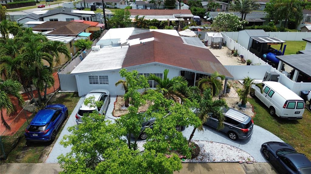 18615 Southwest 98th Avenue Miami, FL 33157 - Photo 1 of 44