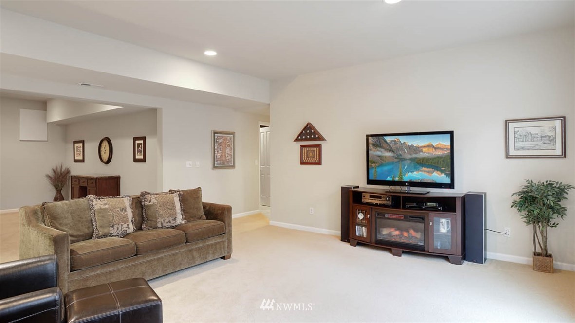 17041 164th Way Southeast Renton, WA 98058 - Photo 24 of 32