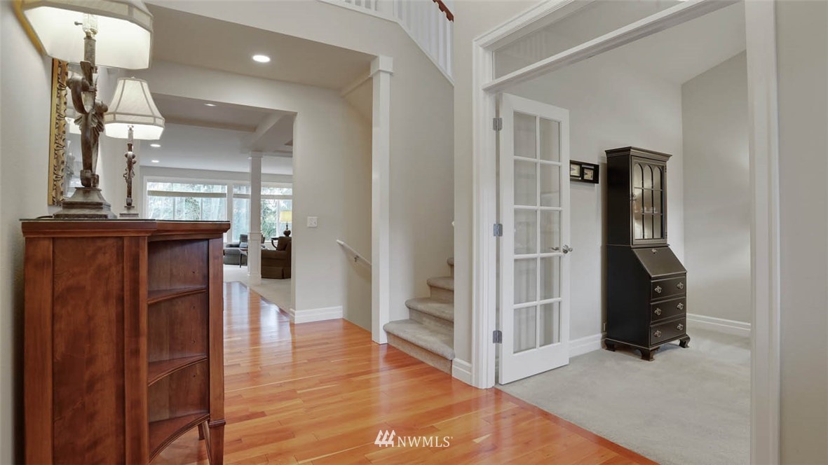 17041 164th Way Southeast Renton, WA 98058 - Photo 4 of 32