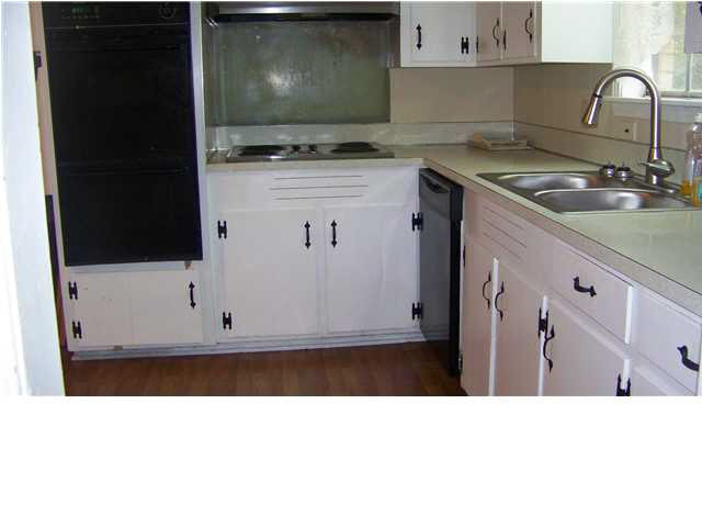 610 Dunton Road Clinton, MS 39056 - Photo 3 of 8 Kitchen
