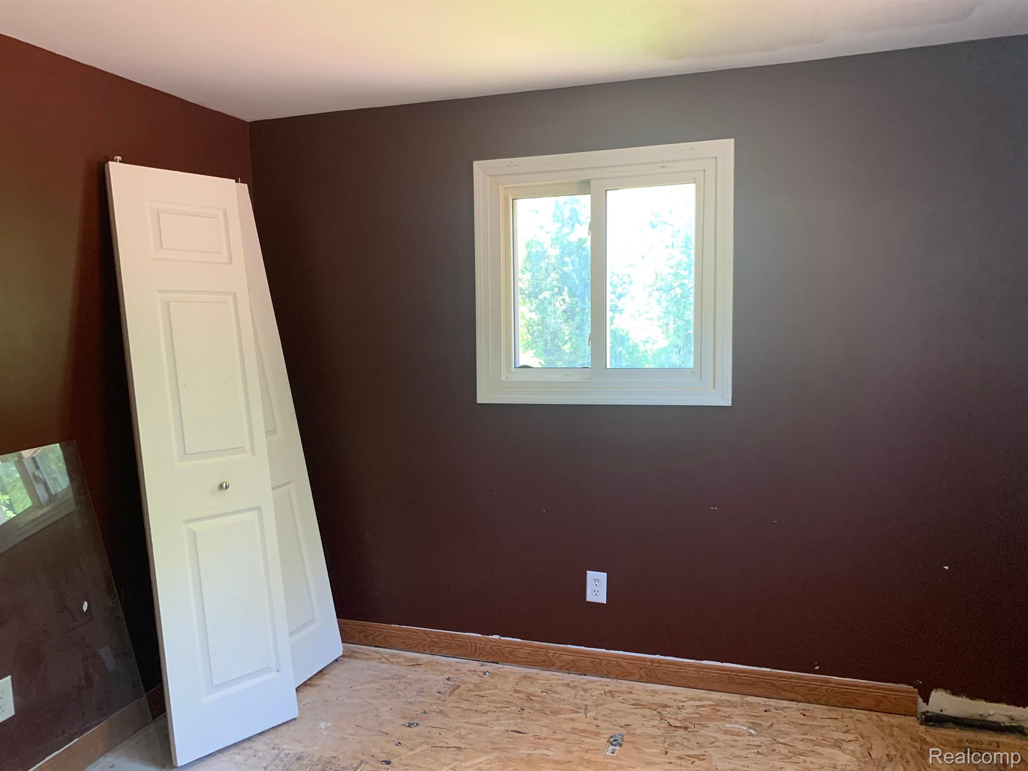 301 North Baldwin Road Oxford, MI 48371 - Photo 27 of 33