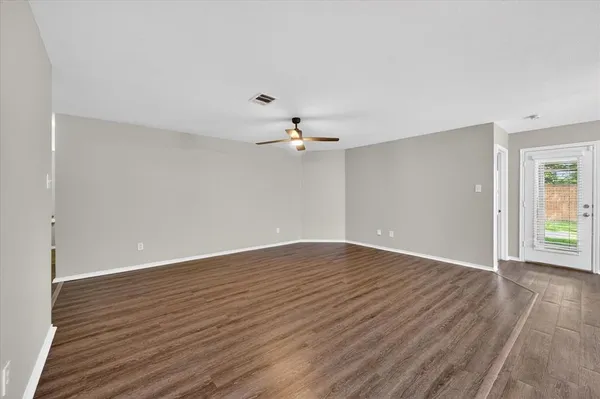 $1,900 | 3304 Glenmore Drive, Melissa, TX 75454
