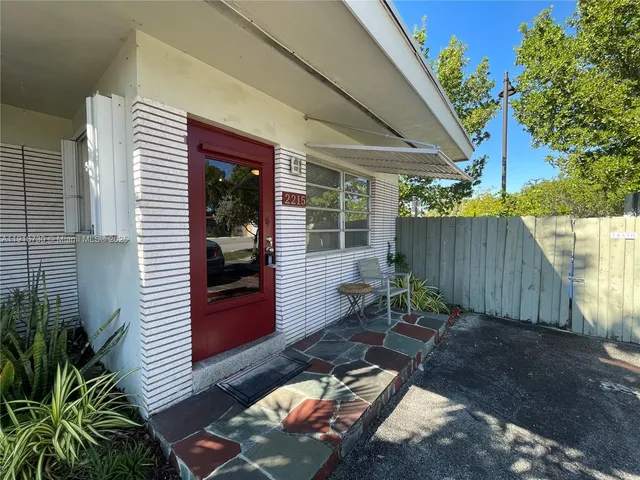 $1,550 | 2215 Northeast 11th Avenue, Unit 2215, Wilton Manors, FL 33305