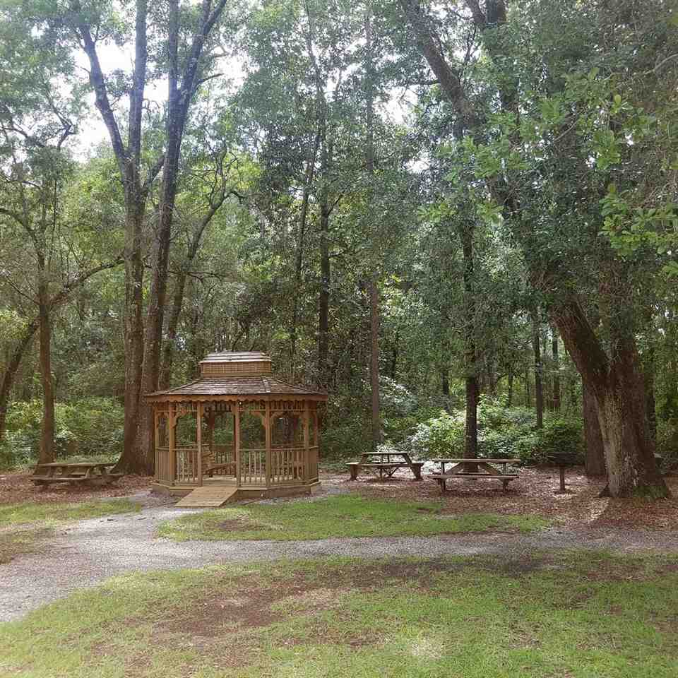 104 Natchez Trace Foley, AL 36535 - Photo 46 of 50 Picnic Area