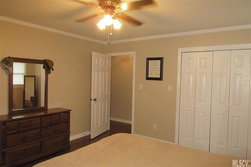 1350 Rink Dam Road Taylorsville, NC 28681 - Photo 3 of 24 Gallery Image 3
