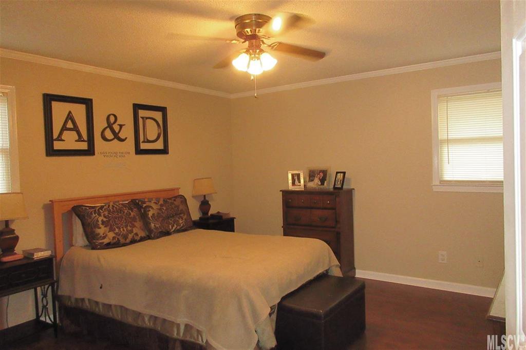 1350 Rink Dam Road Taylorsville, NC 28681 - Photo 4 of 24 Gallery Image 4