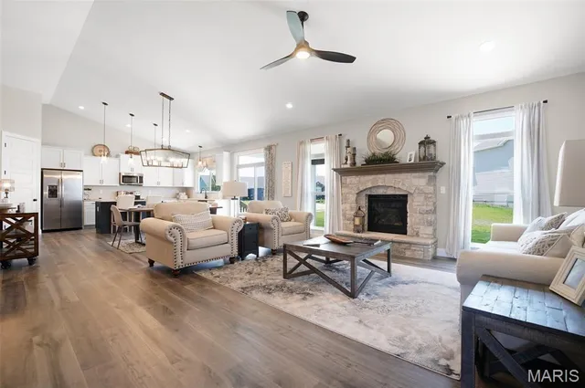 $629,900 | 701 Palisades Drive, St. Charles, MO 63301