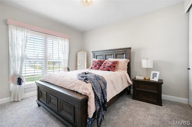 $629,900 | 701 Palisades Drive, St. Charles, MO 63301