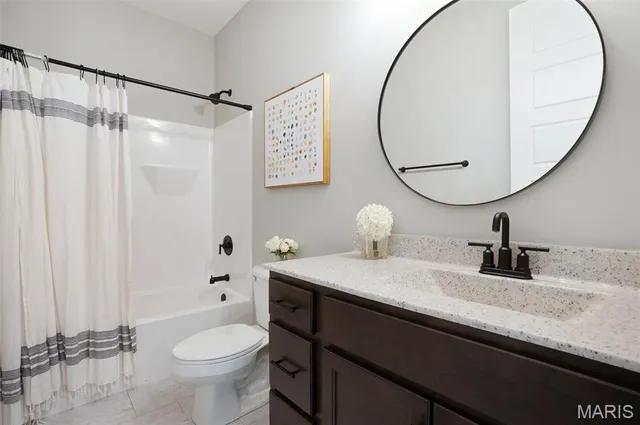 $629,900 | 701 Palisades Drive, St. Charles, MO 63301