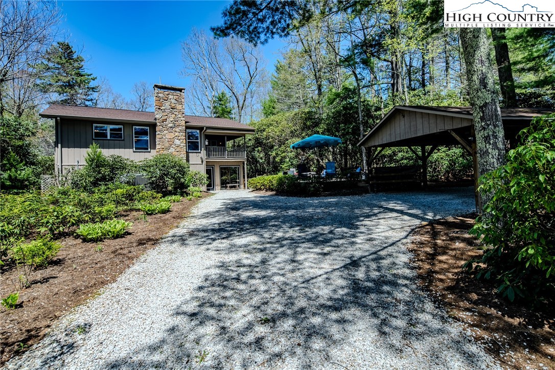 36 Rhododendron Loop Newland, NC 28657 - Photo 1 of 36 Gallery Image 1