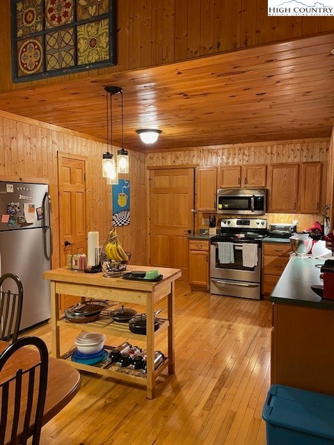 36 Rhododendron Loop Newland, NC 28657 - Photo 28 of 36 Gallery Image 28