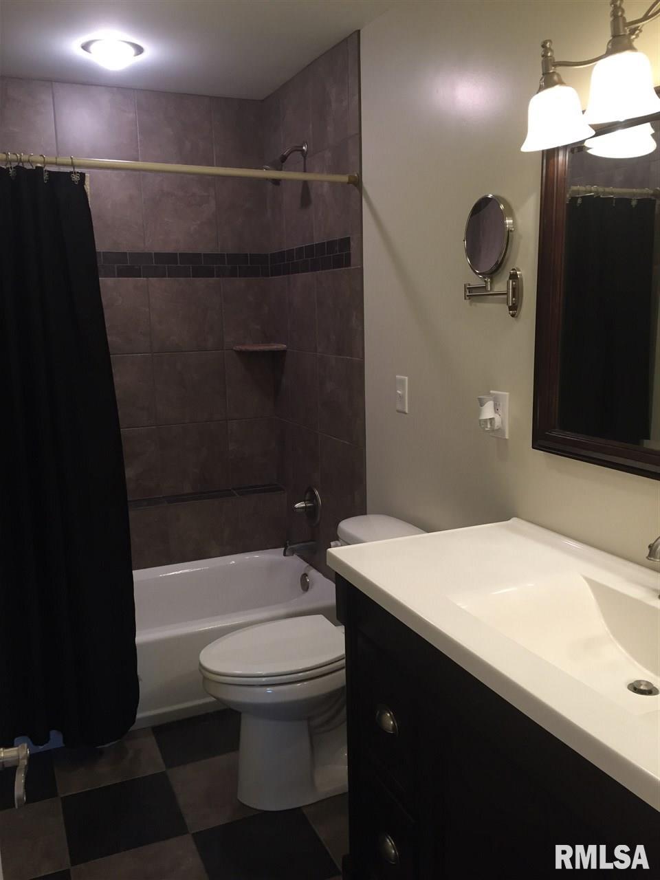1525 West Cloverdale Road Chillicothe, IL 61523 - Photo 14 of 36 Gallery Image 14