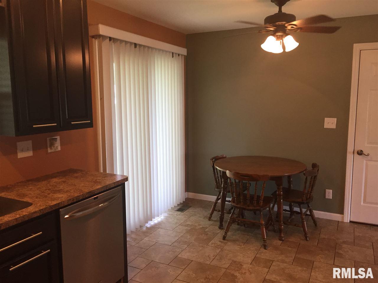 1525 West Cloverdale Road Chillicothe, IL 61523 - Photo 6 of 36 Gallery Image 6