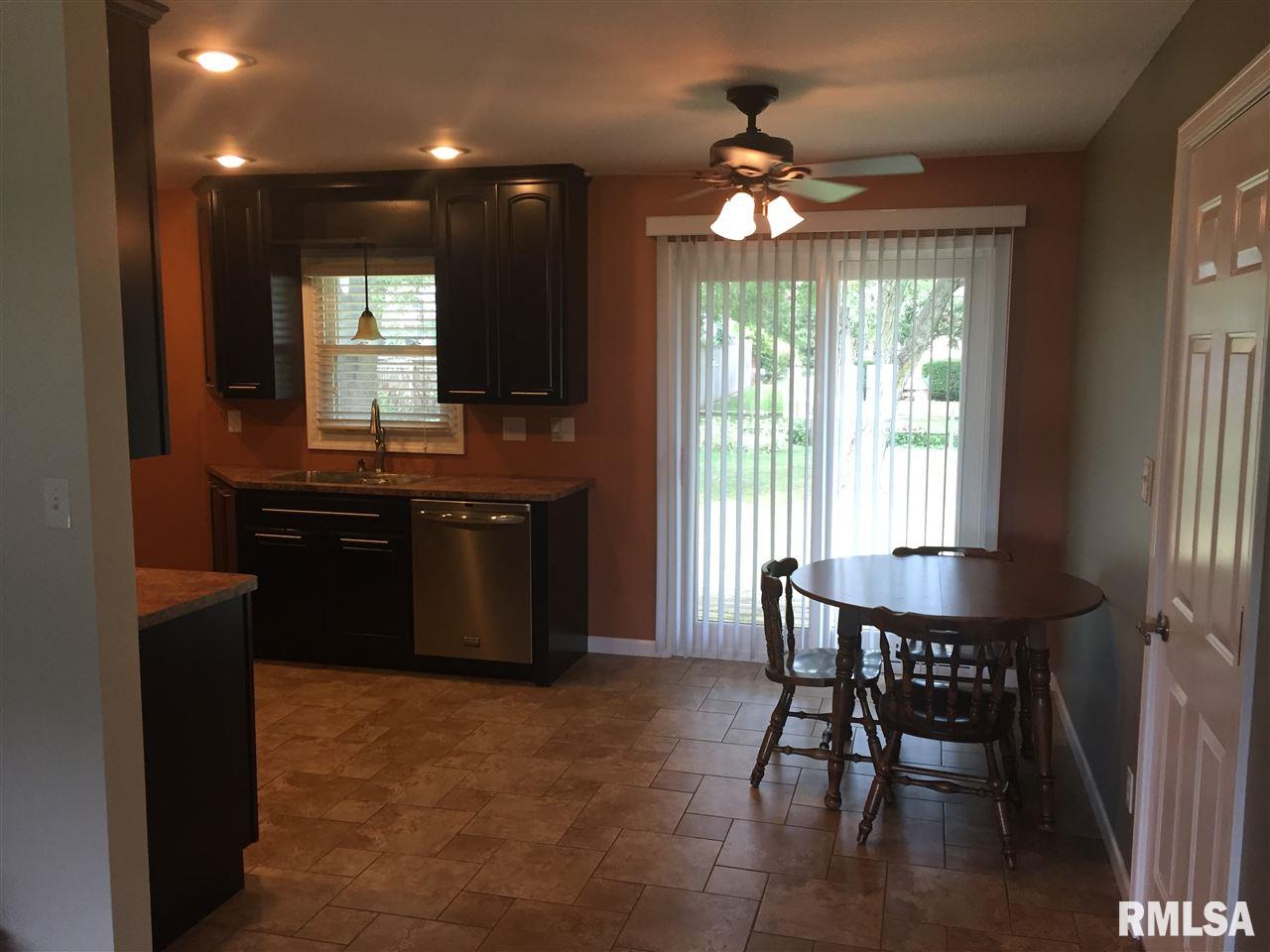 1525 West Cloverdale Road Chillicothe, IL 61523 - Photo 7 of 36 Gallery Image 7