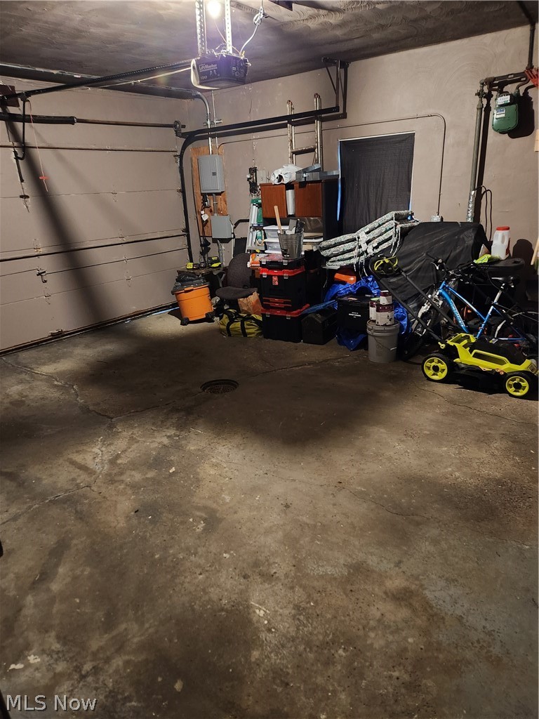 1025 Hereford Road Cleveland, OH 44112 - Photo 18 of 18 Garage with a garage door opener