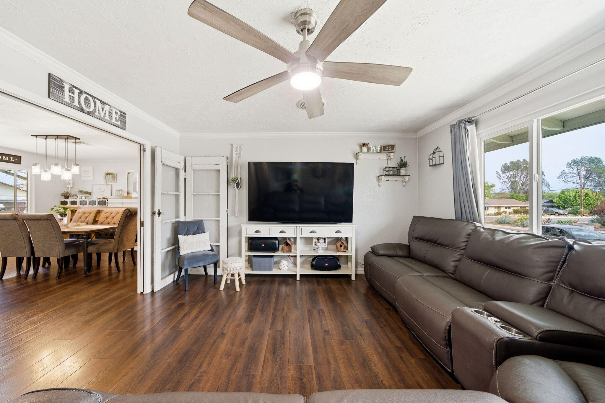 830 Middle Street Redding, CA 96003 - Photo 7 of 45 7-web-or-mls-IMG-07