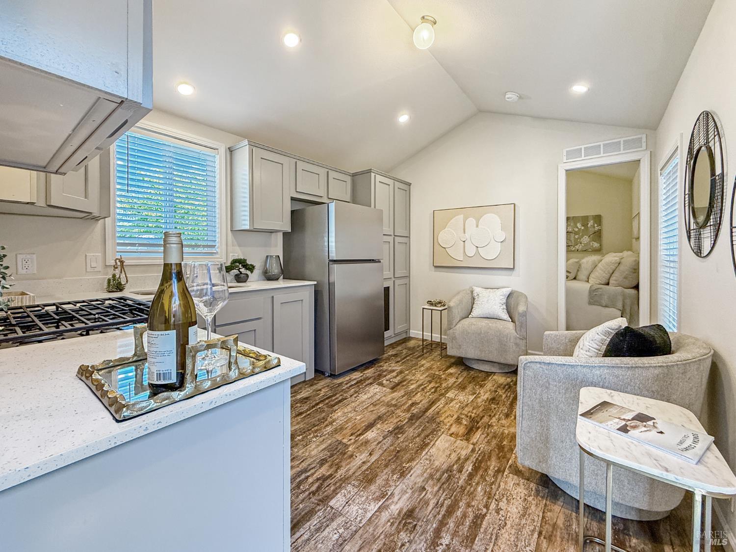 101 Colgan Avenue, Unit 3 Santa Rosa, CA 95404 - Photo 4 of 15