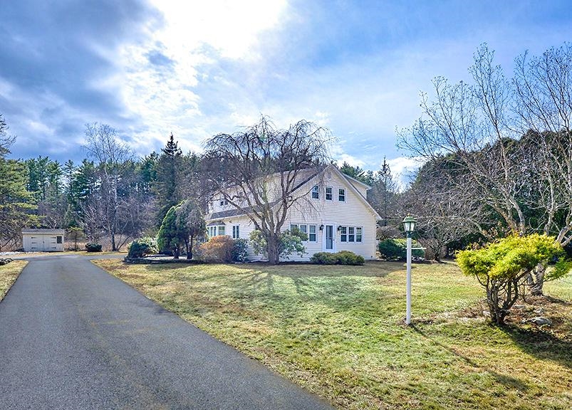 162 Hurricane Road Keene, NH 03431 - Photo 3 of 40