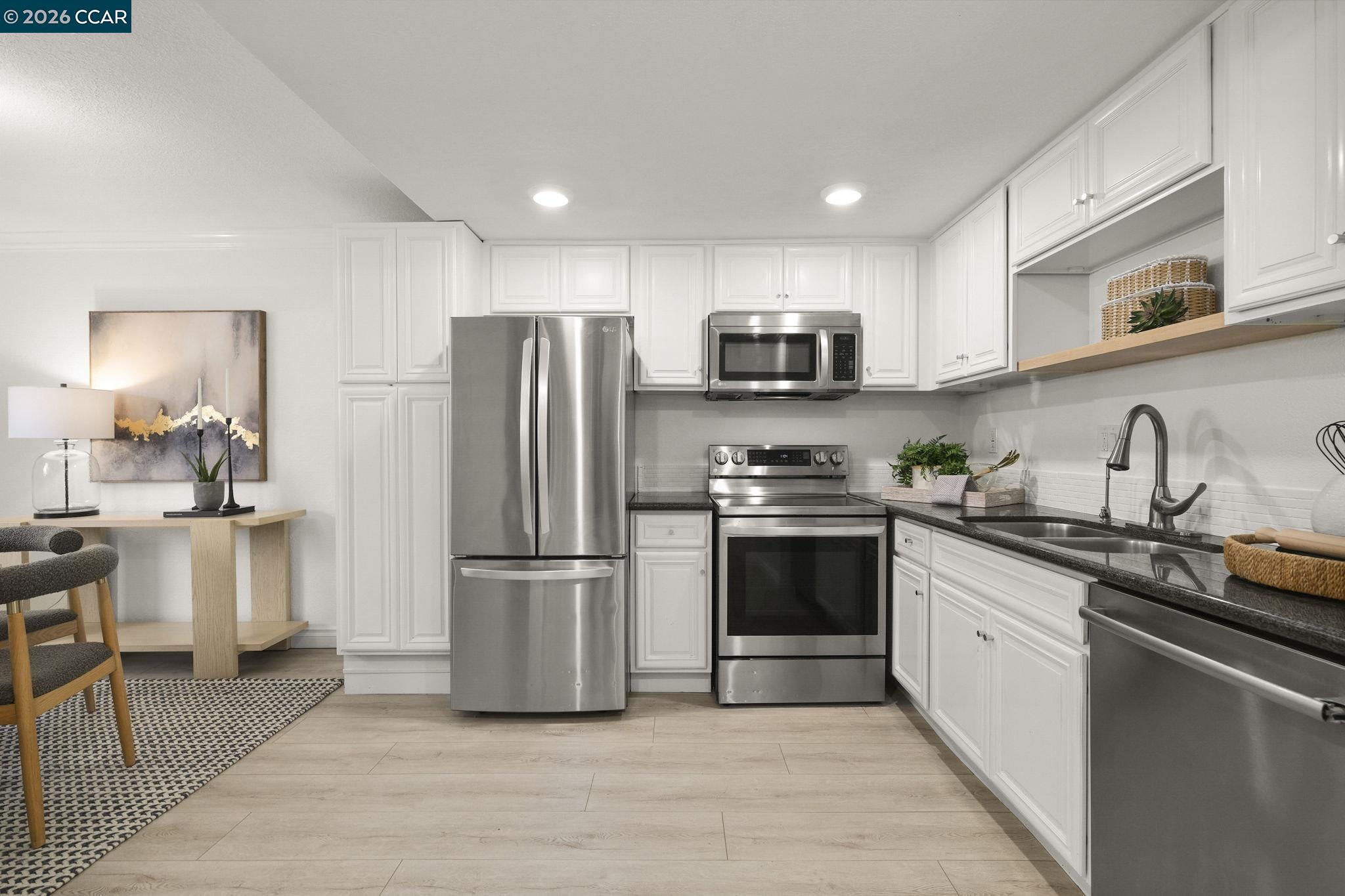 1052 Bancroft Road Concord, CA 94518 - Photo 10 of 37