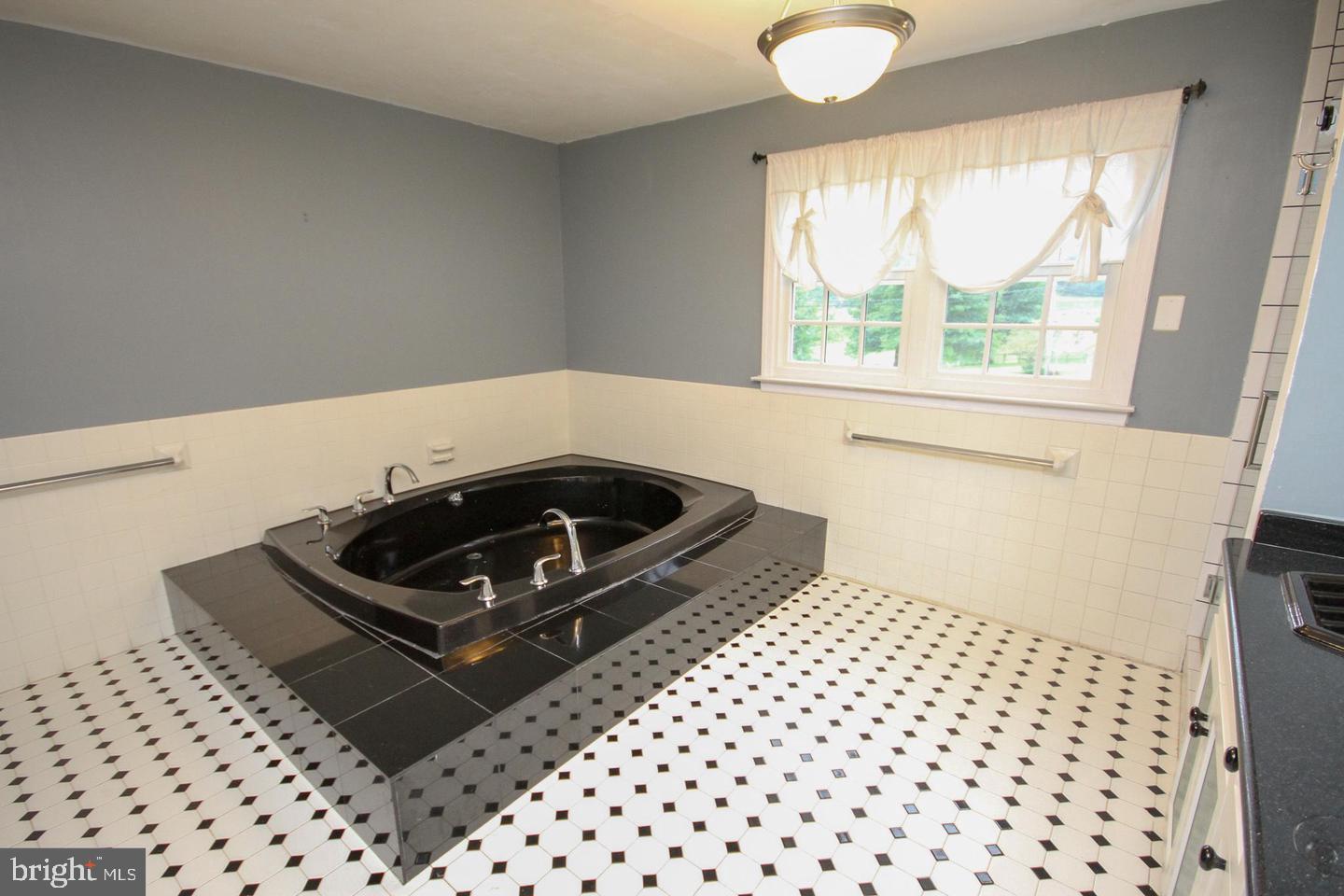 2140 Conestoga Road Chester Springs, PA 19425 - Photo 23 of 49 Gallery Image 23