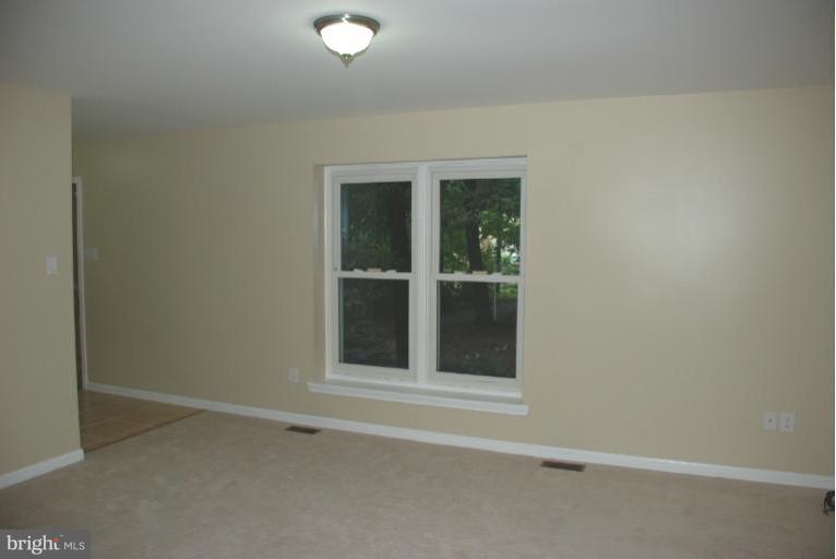 3917 St Paul Road Hampstead, MD 21074 - Photo 12 of 19 Living Room