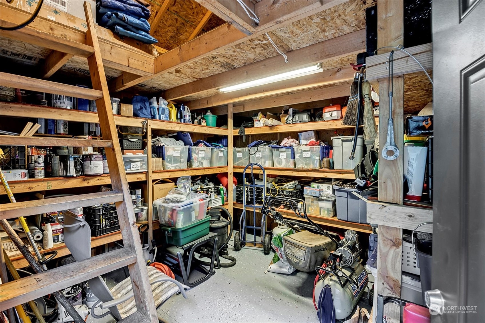 13610 Southeast 180th Street Renton, WA 98058 - Photo 33 of 35 Gallery Image 33