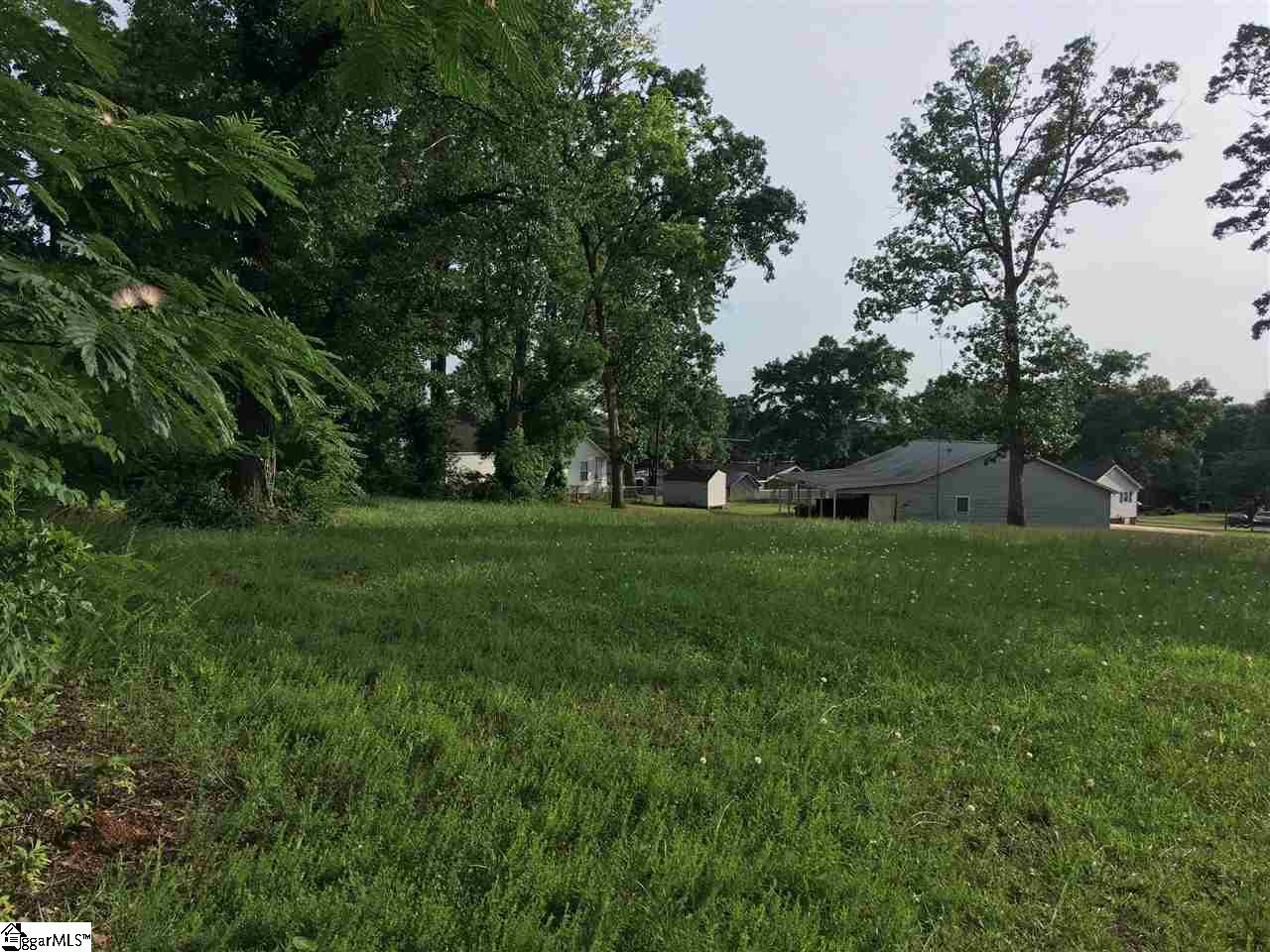 345 Tucapau Road Wellford, SC 29385 - Photo 2 of 5 Gallery Image 2