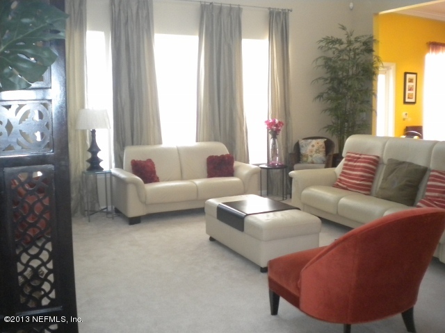 11275 Pine Moss Road West Jacksonville, FL 32218 - Photo 16 of 39 family room 2
