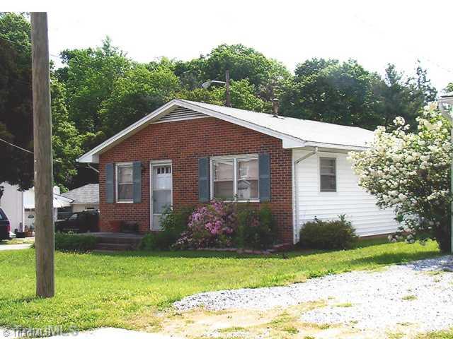 312 Oakview Road High Point, NC 27265 - Photo 1 of 1 Exterior Front.