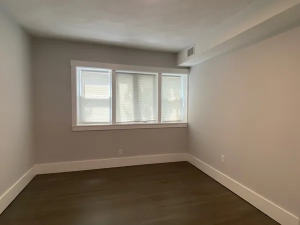 $4,000 | 118 Marginal Street, Unit 3, Boston, MA 02128
