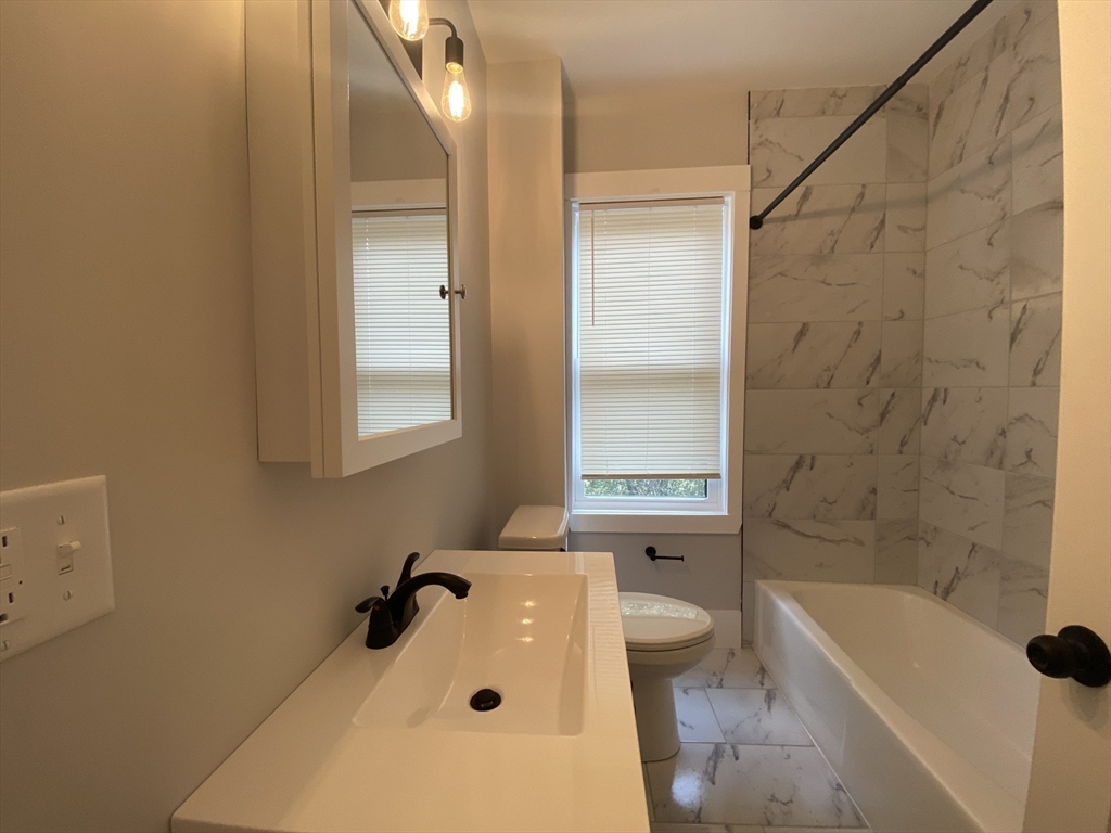 118 Marginal Street, Unit 3 Boston, MA 02128 - Photo 6 of 9