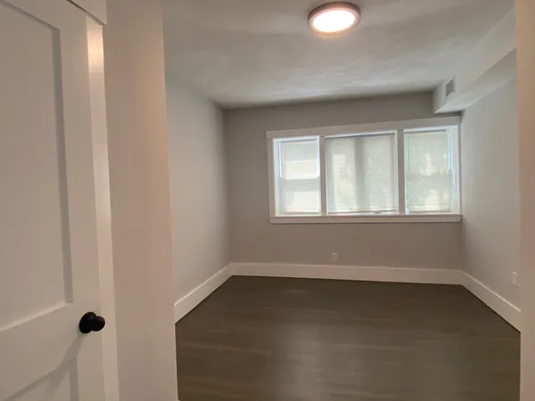 $4,000 | 118 Marginal Street, Unit 3, Boston, MA 02128