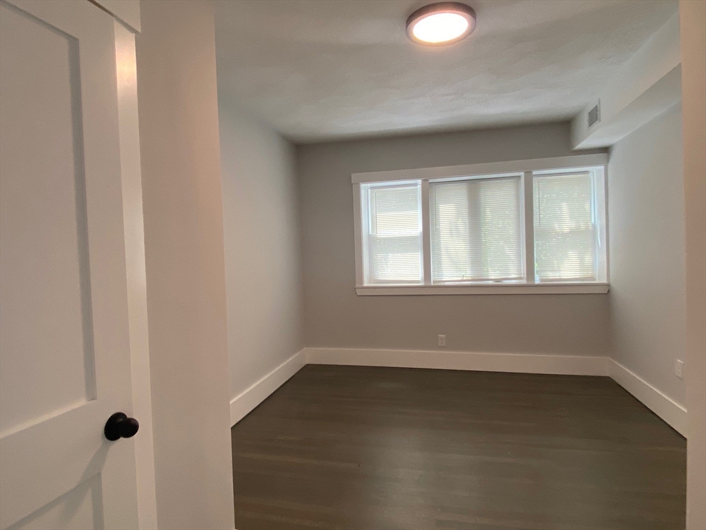 118 Marginal Street, Unit 3 Boston, MA 02128 - Photo 8 of 9