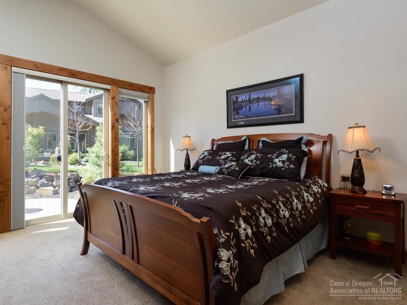 60445 Snap Shot Loop Bend, OR 97702 - Photo 10 of 24 Additional Photo