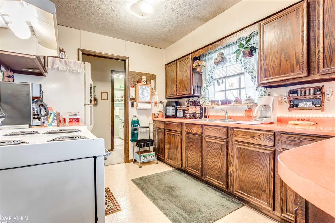 4252 Wixson Road Croswell, MI 48422 - Photo 17 of 34 50033118-16.JPG