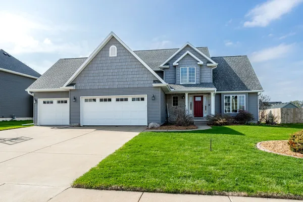 $479,900 | 1051 West Price Street, Eldridge, IA 52748