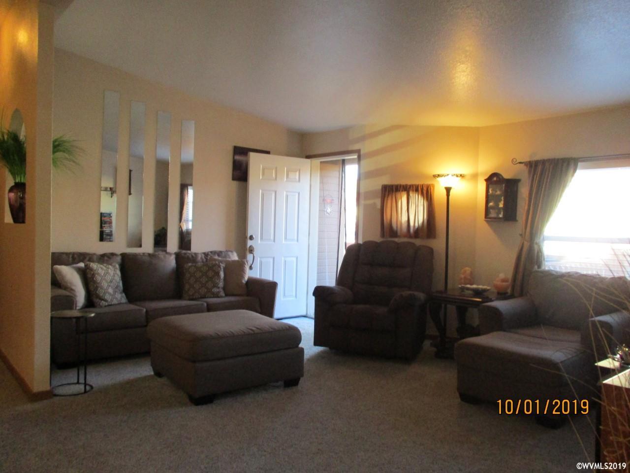5193 Silver Loop Northeast, Unit 141 Salem, OR 97305 - Photo 3 of 23