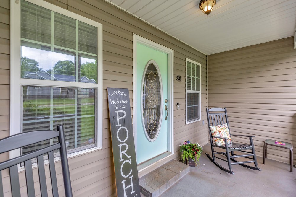 201 Green Tree Trail Westminster, SC 29693 - Photo 2 of 36