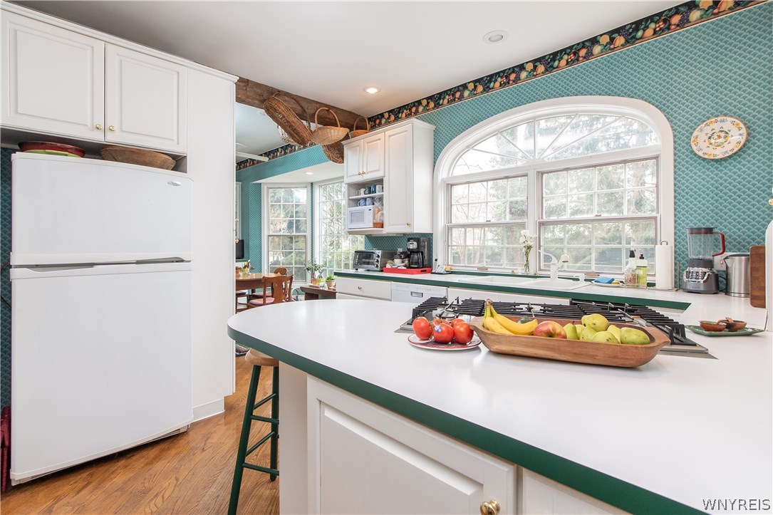 4 Clarendon Place Buffalo, NY 14209 - Photo 12 of 35