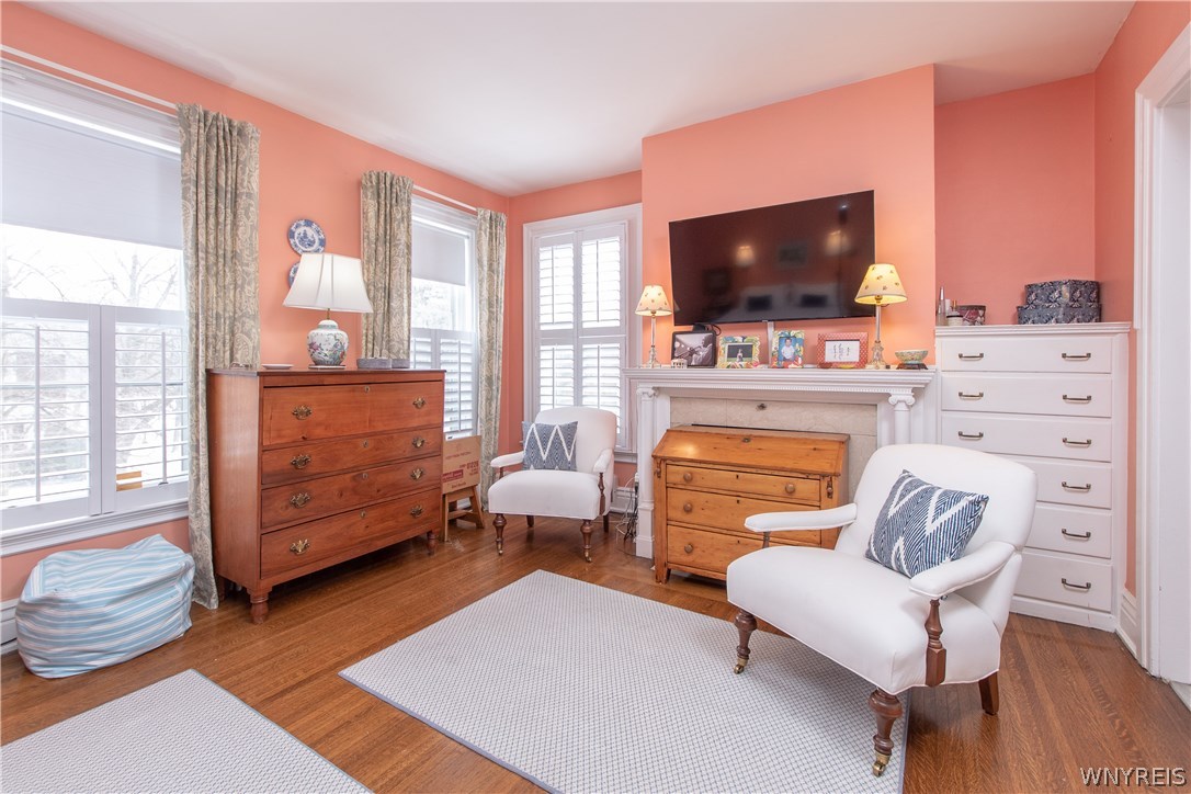 4 Clarendon Place Buffalo, NY 14209 - Photo 18 of 35