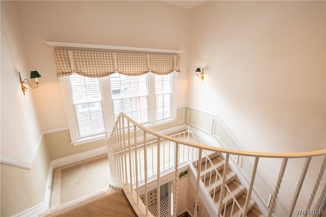 4 Clarendon Place Buffalo, NY 14209 - Photo 24 of 35