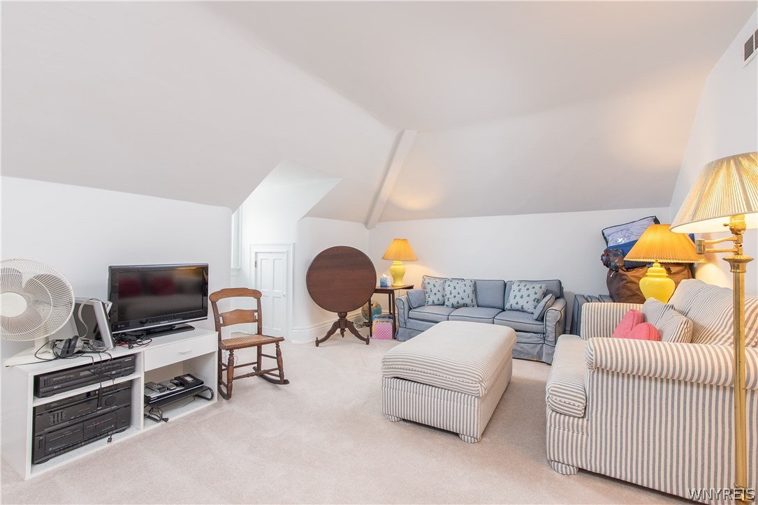 4 Clarendon Place Buffalo, NY 14209 - Photo 25 of 35