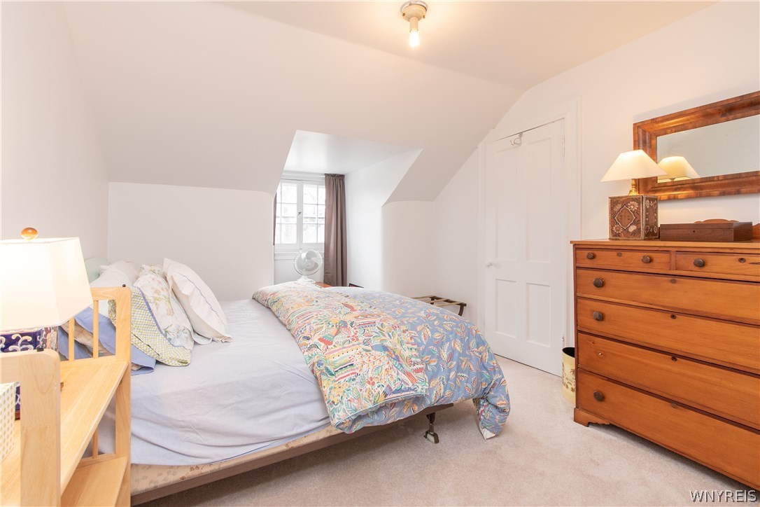 4 Clarendon Place Buffalo, NY 14209 - Photo 27 of 35