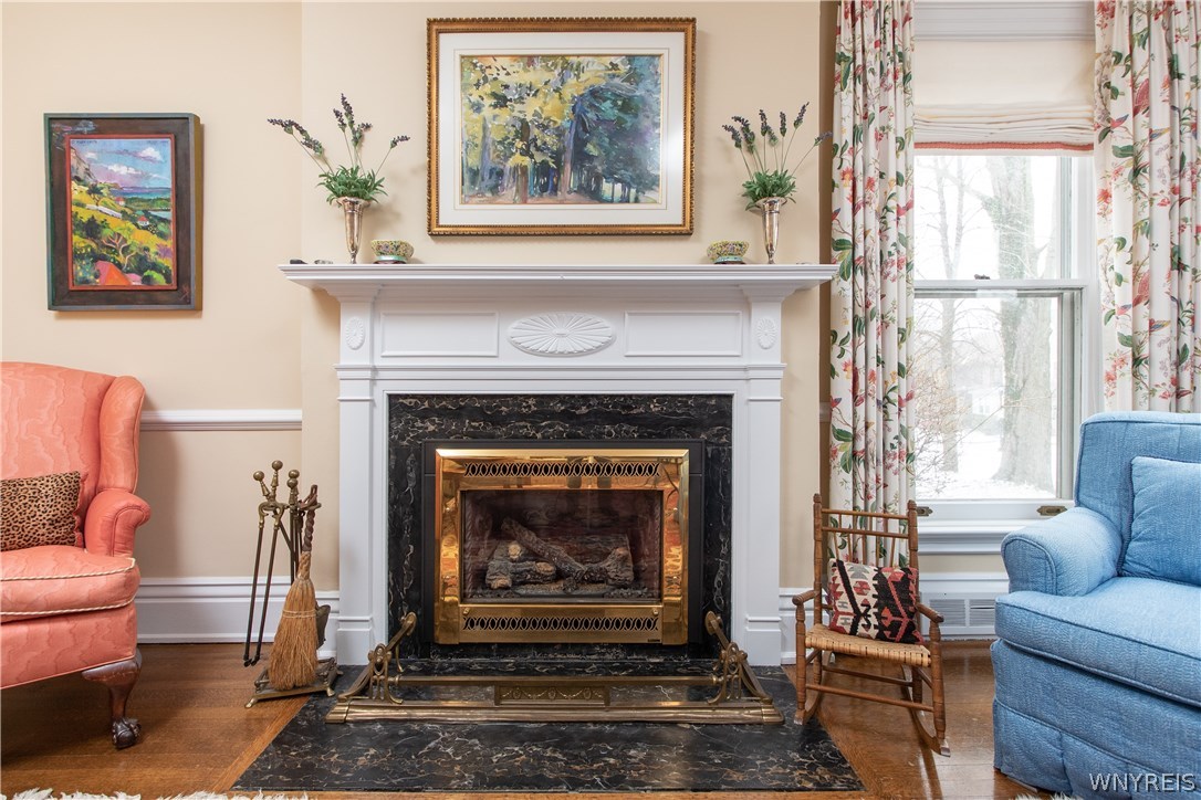 4 Clarendon Place Buffalo, NY 14209 - Photo 5 of 35