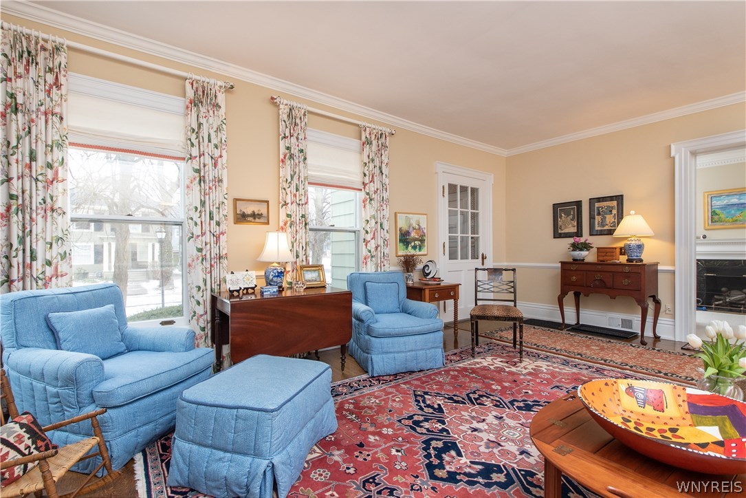 4 Clarendon Place Buffalo, NY 14209 - Photo 6 of 35